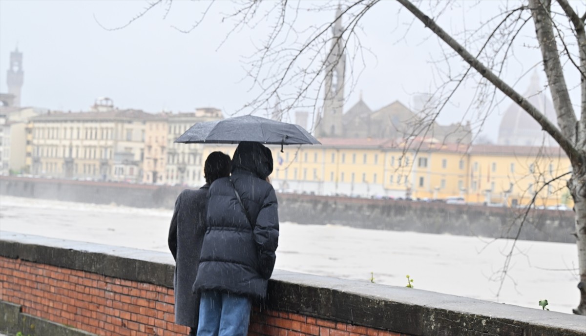 İtalya'nın orta kesiminde yer alan Toskana ve Emilia-Romagna Bölgeleri'nde etkili olan şiddetli...