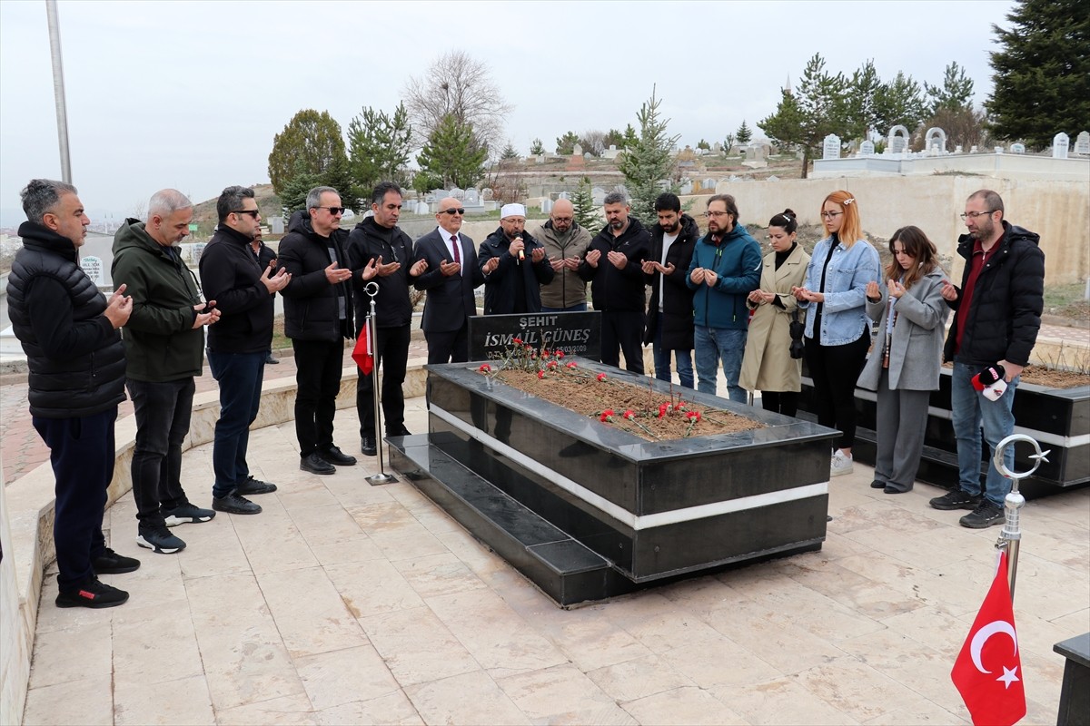 Kahramanmaraş'ta helikopterin düşmesi sonucu BBP'nin Kurucu Genel Başkanı Muhsin Yazıcıoğlu ve...