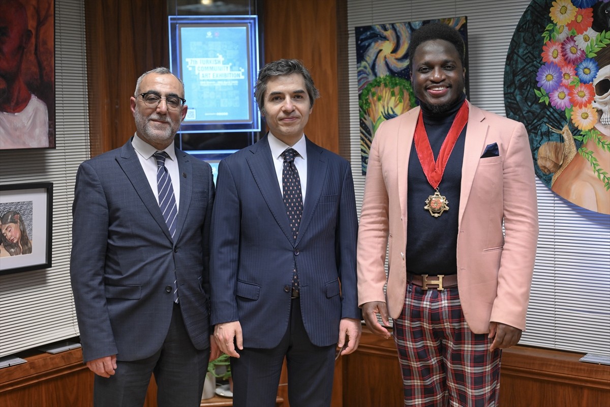 Londra Yunus Emre Enstitüsü (YEE) ve Türkiye'nin Londra Başkonsolosluğu işbirliğiyle düzenlenen...