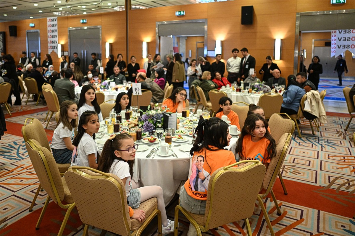 Lösemili Çocuklar Sağlık ve Eğitim Vakfı (LÖSEV), lösemili çocuklar ve aileleri için iftar...