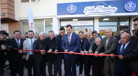 Manisa'da Halk Mandıra Projesi ile Süt Ürünlerine Ulaşım Kolaylaşıyor