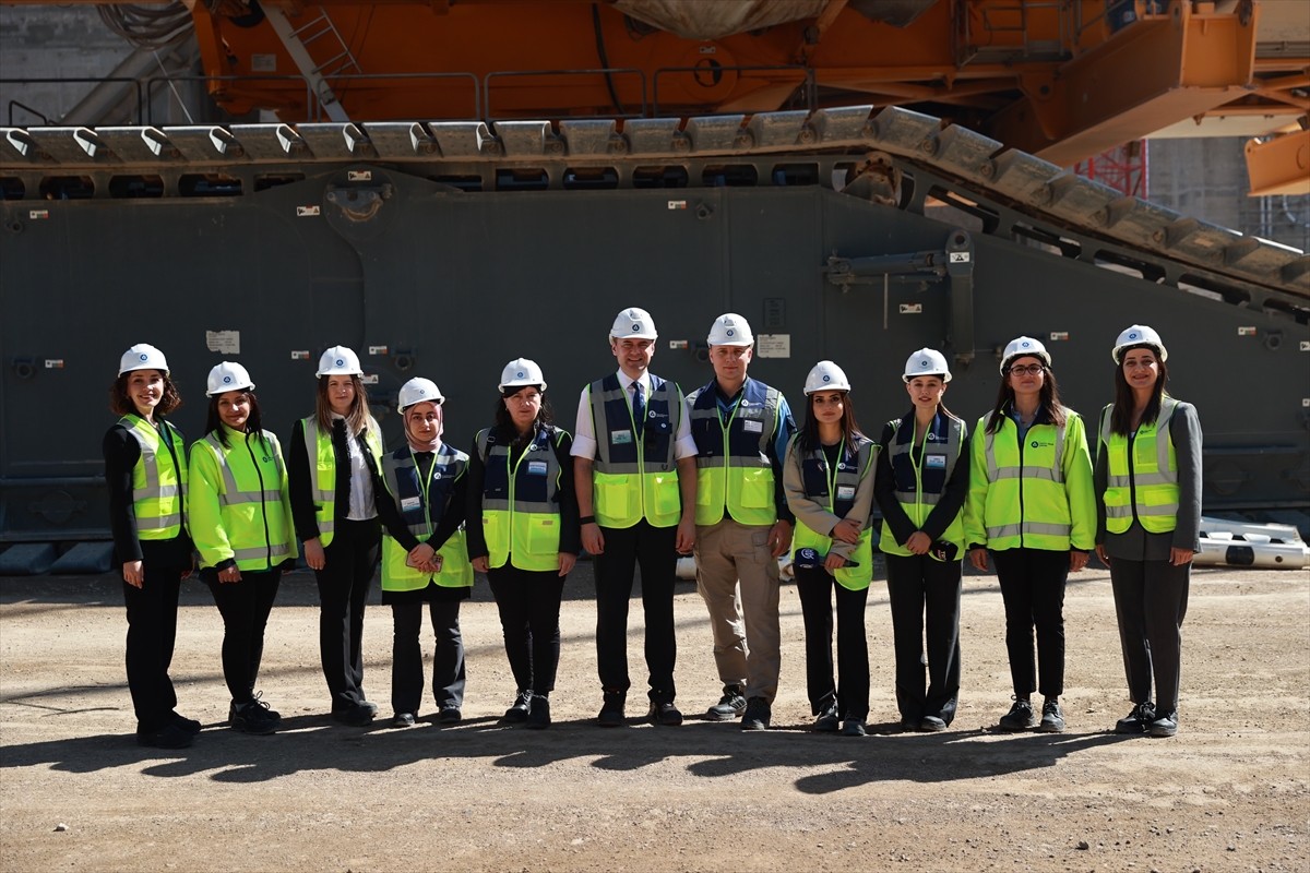 Mersin'de yapımı devam eden Akkuyu Nükleer Güç Santrali'nin (NGS) kadın mühendisleri, 8 Mart Dünya...