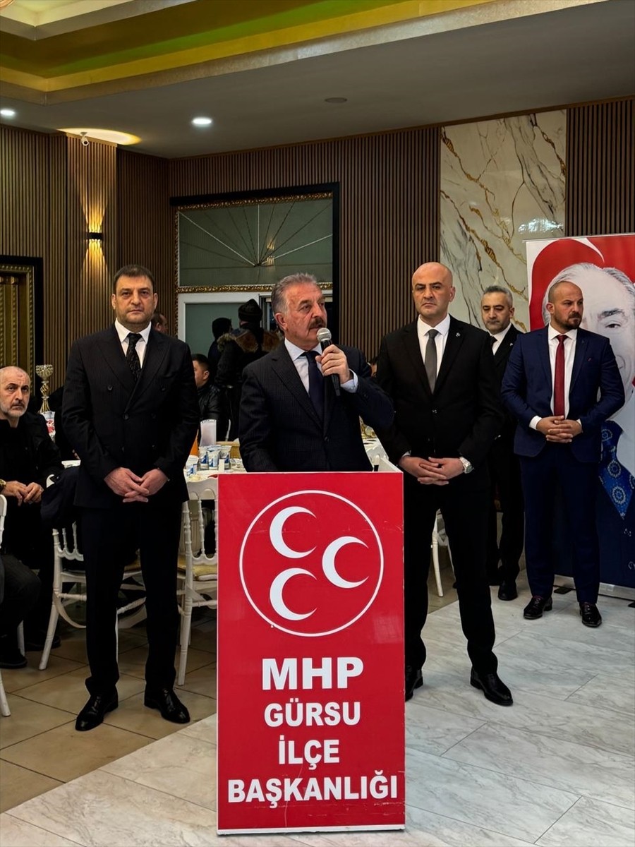 MHP Genel Sekreteri İsmet Büyükataman, Bursa'da partisinin Gürsu İlçe Başkanlığınca düzenlenen...