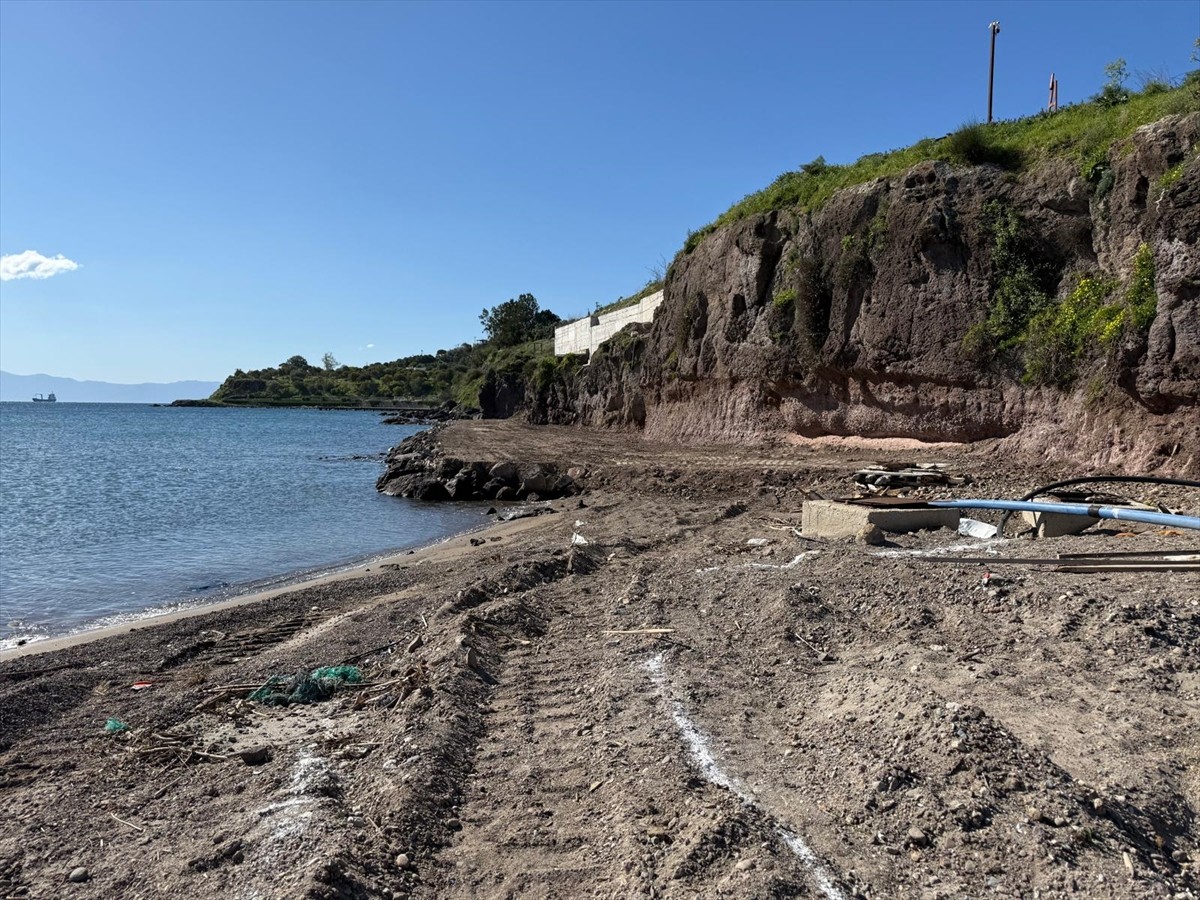 Muğla'nın Bodrum ilçesinde, denize dolgu yaptığı öne sürülen firmaya idari parası cezası...