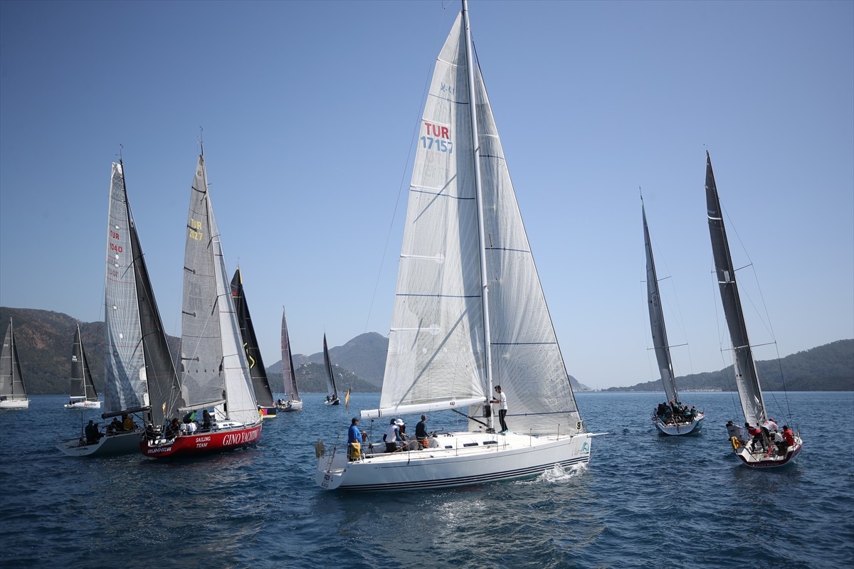 Muğla'nın Marmaris İlçesinde düzenlenen Marmaris MIYC Kış Trofesi Yat Yarışları'nın 4. ayak...