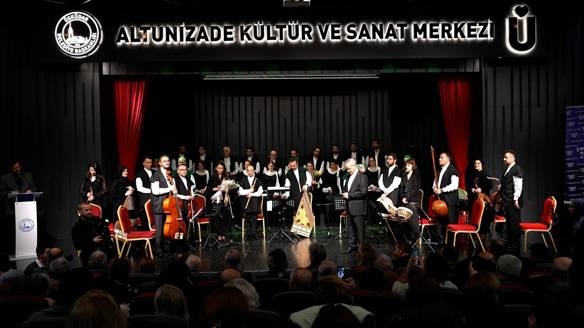 Musiki Eğitim Vakfı, Altunizade Kültür Merkezi'nde tasavvuf müziği konseri gerçekleştirdi....