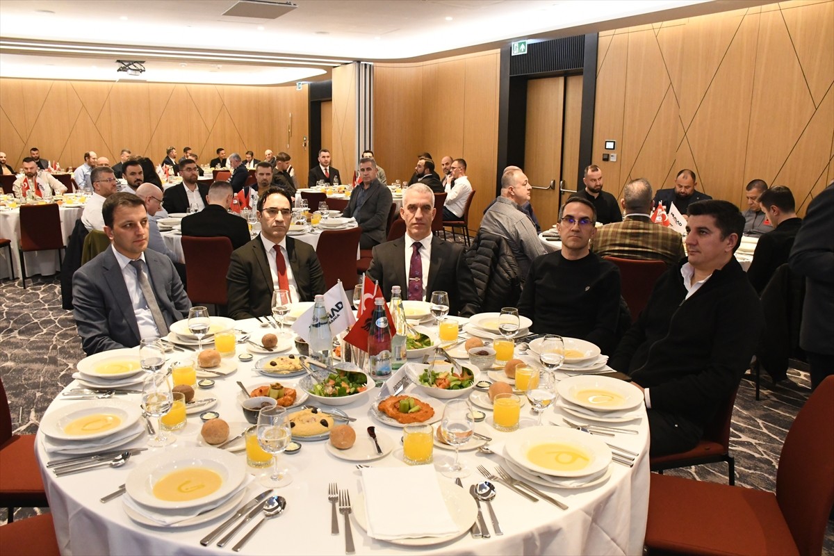 Müstakil Sanayici ve İşadamları Derneği (MÜSİAD) tarafından Arnavutluk'ta iftar programı...