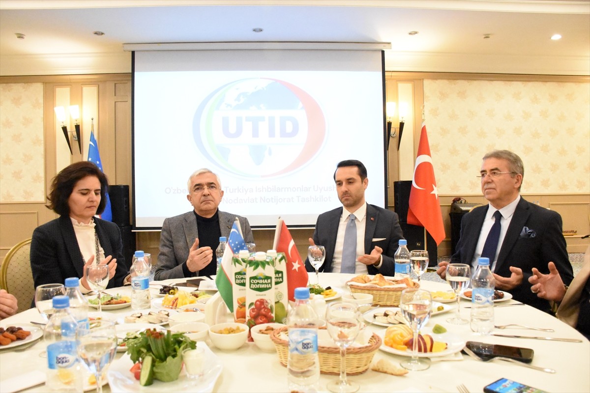 Özbekistan'da faaliyet gösteren Türk iş insanları, Özbek-Türk İşadamları Derneği (UTİD) tarafından...