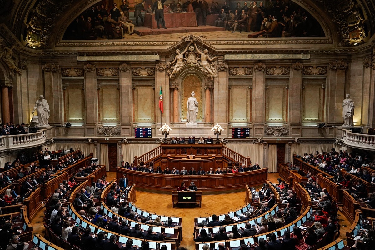 Portekiz'de yaklaşık 11 ay önce kurulan azınlık sağ hükümeti, Başbakan Luis Montenegro hakkındaki...