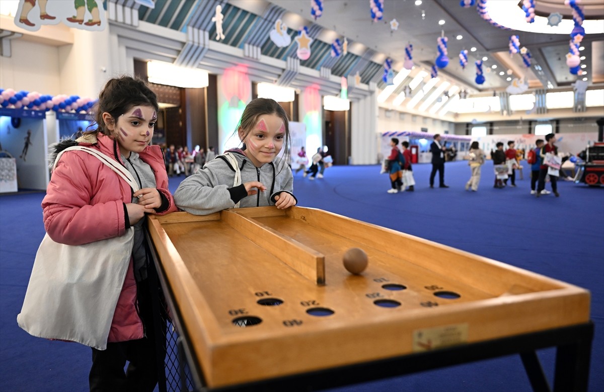"Külliye'de Ramazan" etkinlikleri kapsamında çocuklar, aileleri ve öğretmenleriyle eğlenceli...