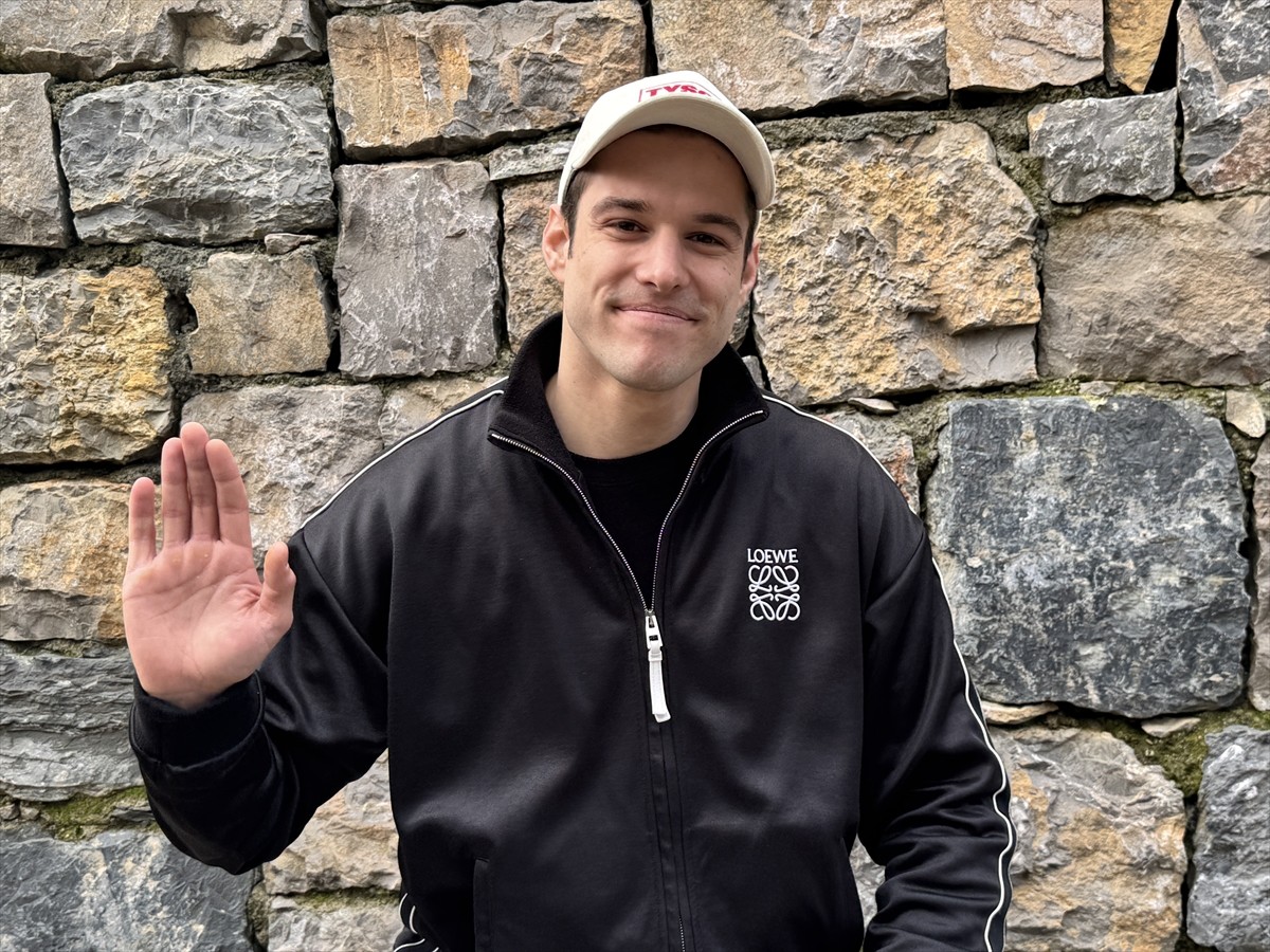 "Şarlo" karakteri ile özdeşleşen, İngiliz sinema yönetmeni, oyuncu, yazar, besteci, kurgucu ve...