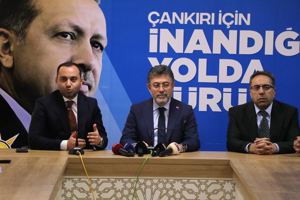 Tarım ve Orman Bakanı İbrahim Yumaklı, çeşitli temaslarda bulunmak için geldiği Çankırı'da, AK...
