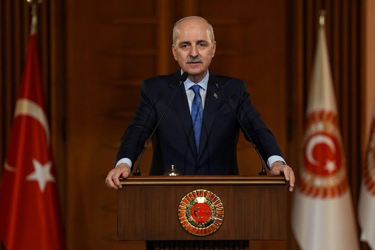 TBMM Başkanı Numan Kurtulmuş, Meclis'te düzenlenen "Sivil Toplum Kuruluşlarıyla İftar Programı"na...