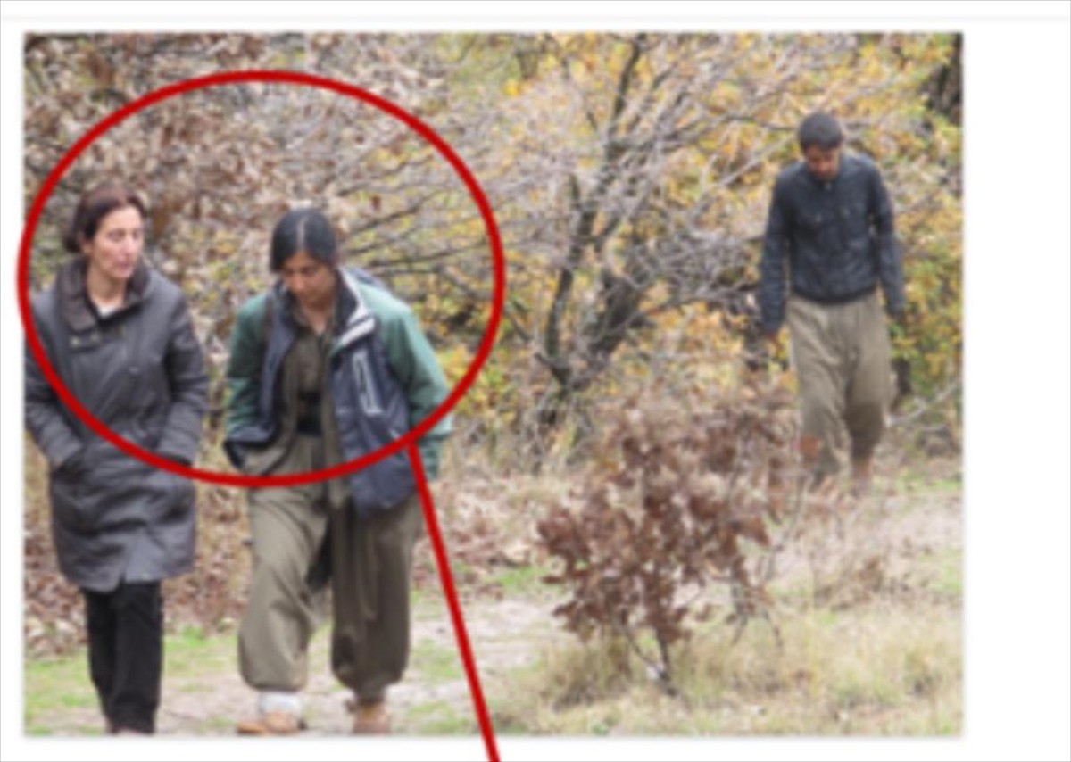 Terör örgütü PKK/KCK'nın yönetiminde belediyelere örgüt mensuplarının yerleştirildiği iddiasıyla...