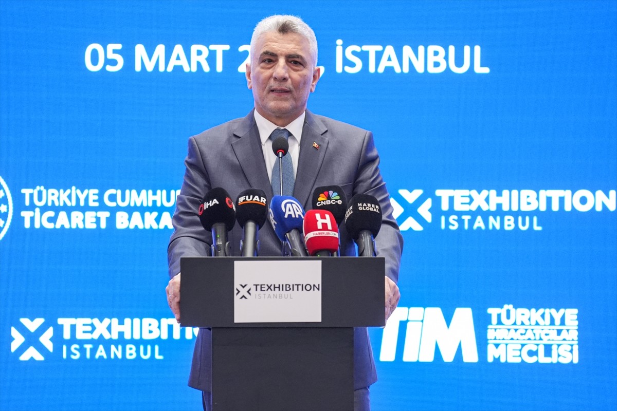 Ticaret Bakanı Ömer Bolat, İstanbul Tekstil ve Hammaddeleri İhracatçıları Birliği (İTHİB)...