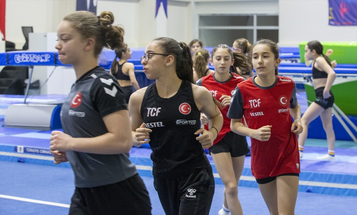 Trampolin Cimnastik Gençler ve Büyükler Milli takımları, İtalya'da düzenlenecek 4. AERE Kupası ve...