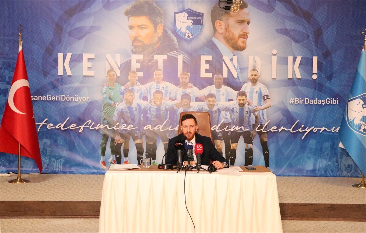 Trendyol 1. Lig ekiplerinden Erzurumspor FK'nın kulüp başkanı Ahmet Dal, takımın maçlarını...