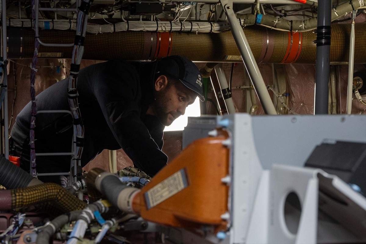 Türk Silahlı Kuvvetlerinin (TSK) taktik ve ulaştırma kabiliyetlerini artırılmasında stratejik...