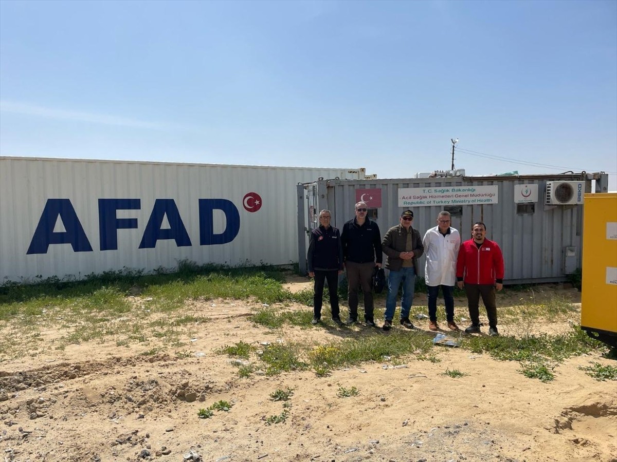 Türkiye'nin Kahire Büyükelçiliği, Gazze Şeridi'nin Mısır ile olan sınır kapısının açılması...