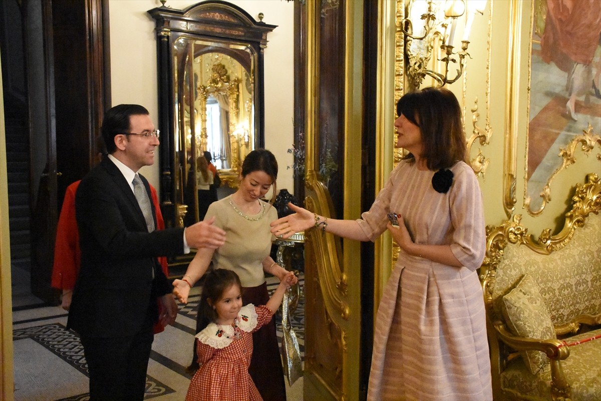 Türkiye'nin Roma Büyükelçiliği'nde Ramazan Bayramı dolayısıyla bayramlaşma programı düzenlendi....