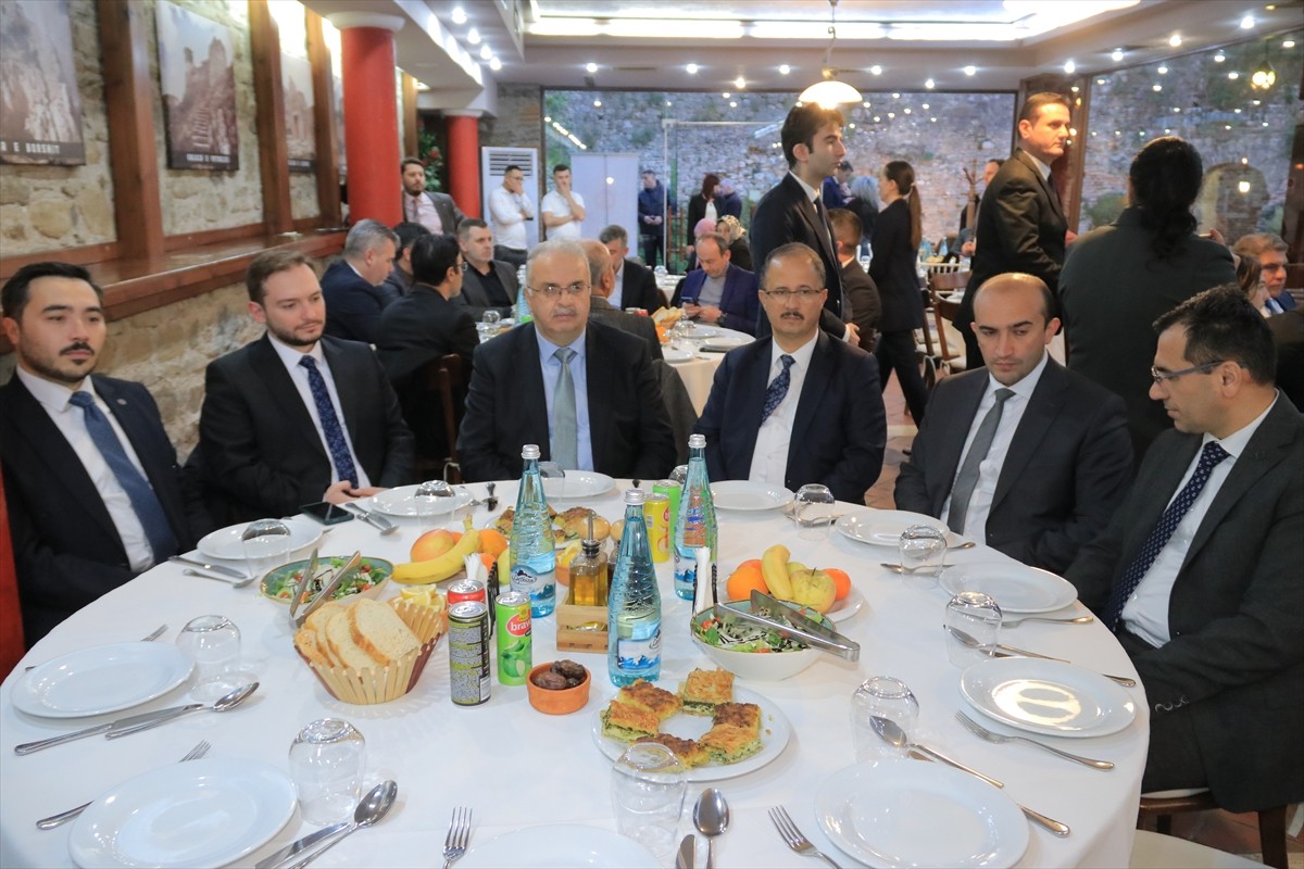 Türkiye'nin Tiran Büyükelçiliği tarafından Arnavutluk'un Elbasan şehrinde iftar programı...
