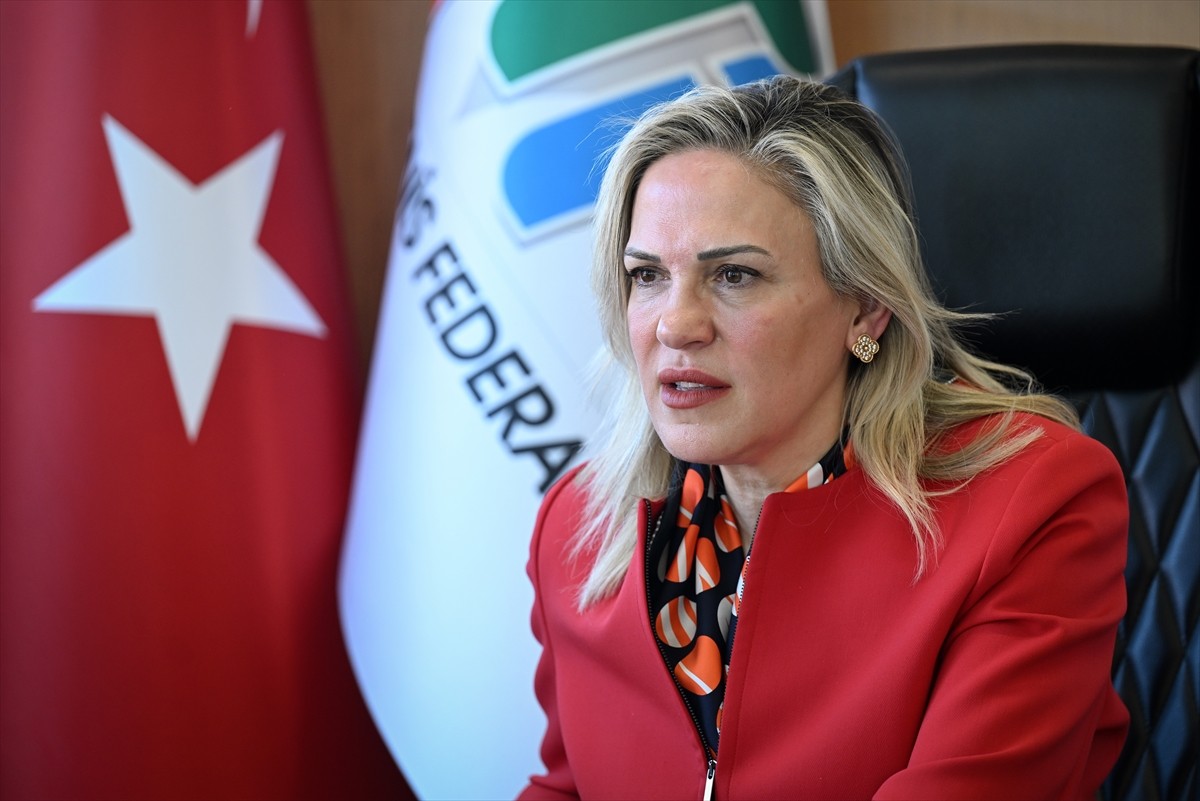 Türkiye Tenis Federasyonu Başkanı Şafak Müderrisgil, sporun tabana yayılması için federasyonun 81...