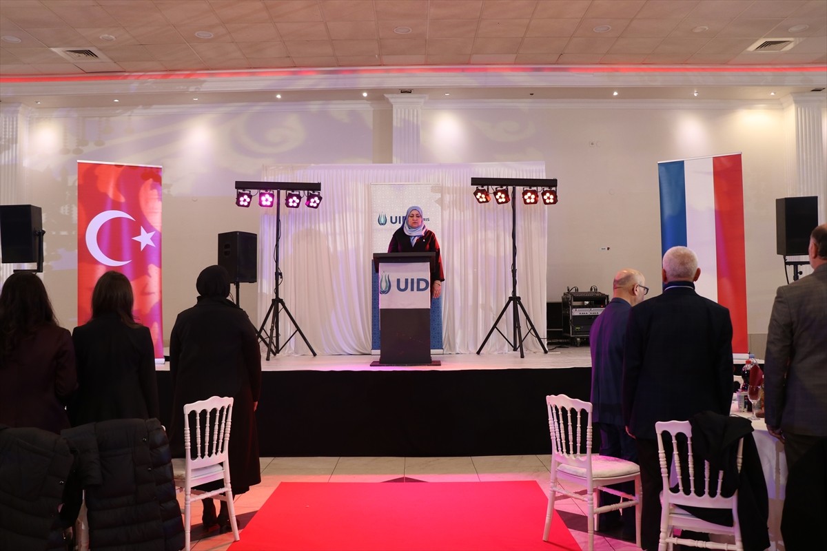 Uluslararası Demokratlar Birliği (UID), Fransa'nın başkenti Paris'in banliyösü Mitry-Mory'de iftar...