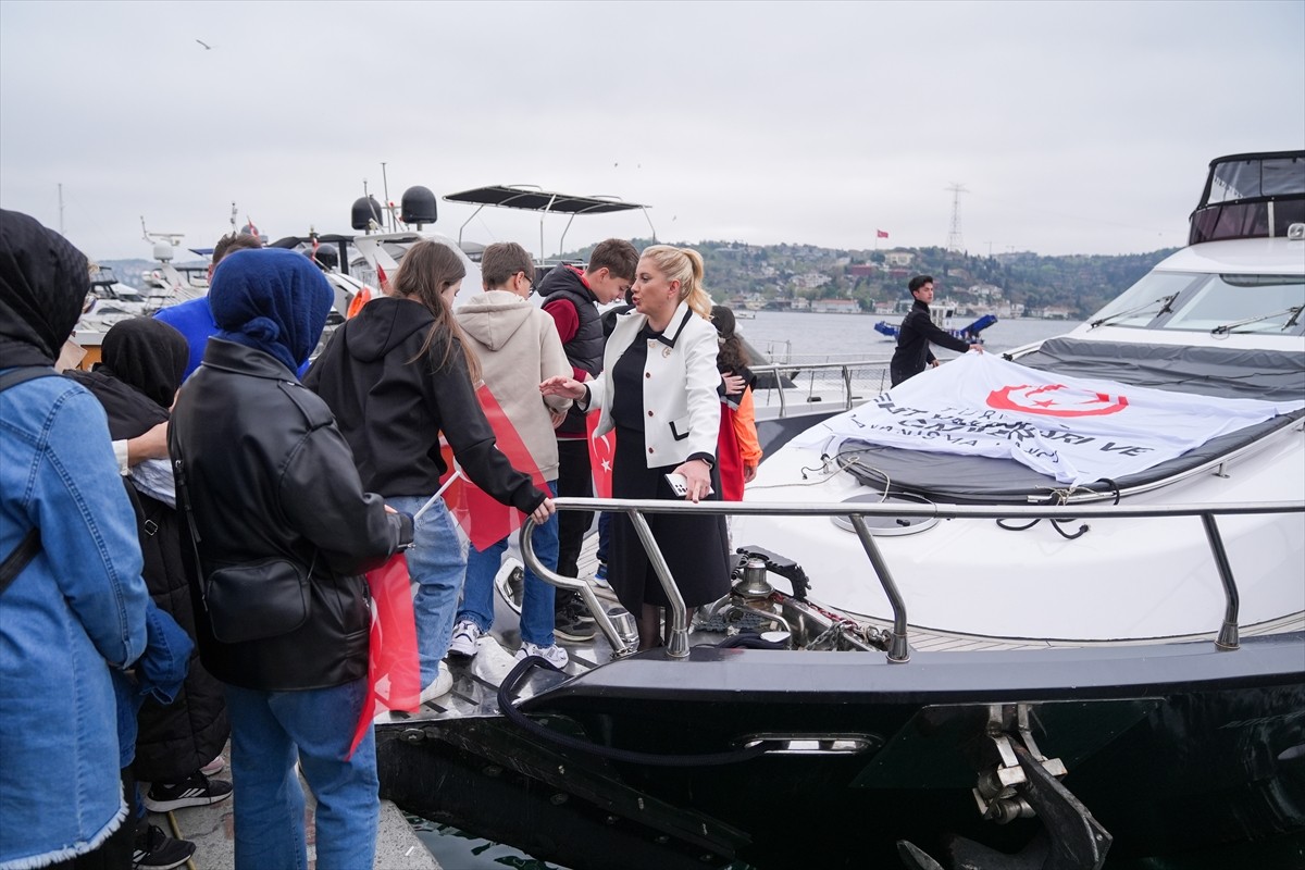 23 Nisan Ulusal Egemenlik ve Çocuk Bayramı dolayısıyla şehit ve gazi çocukları için İstanbul...