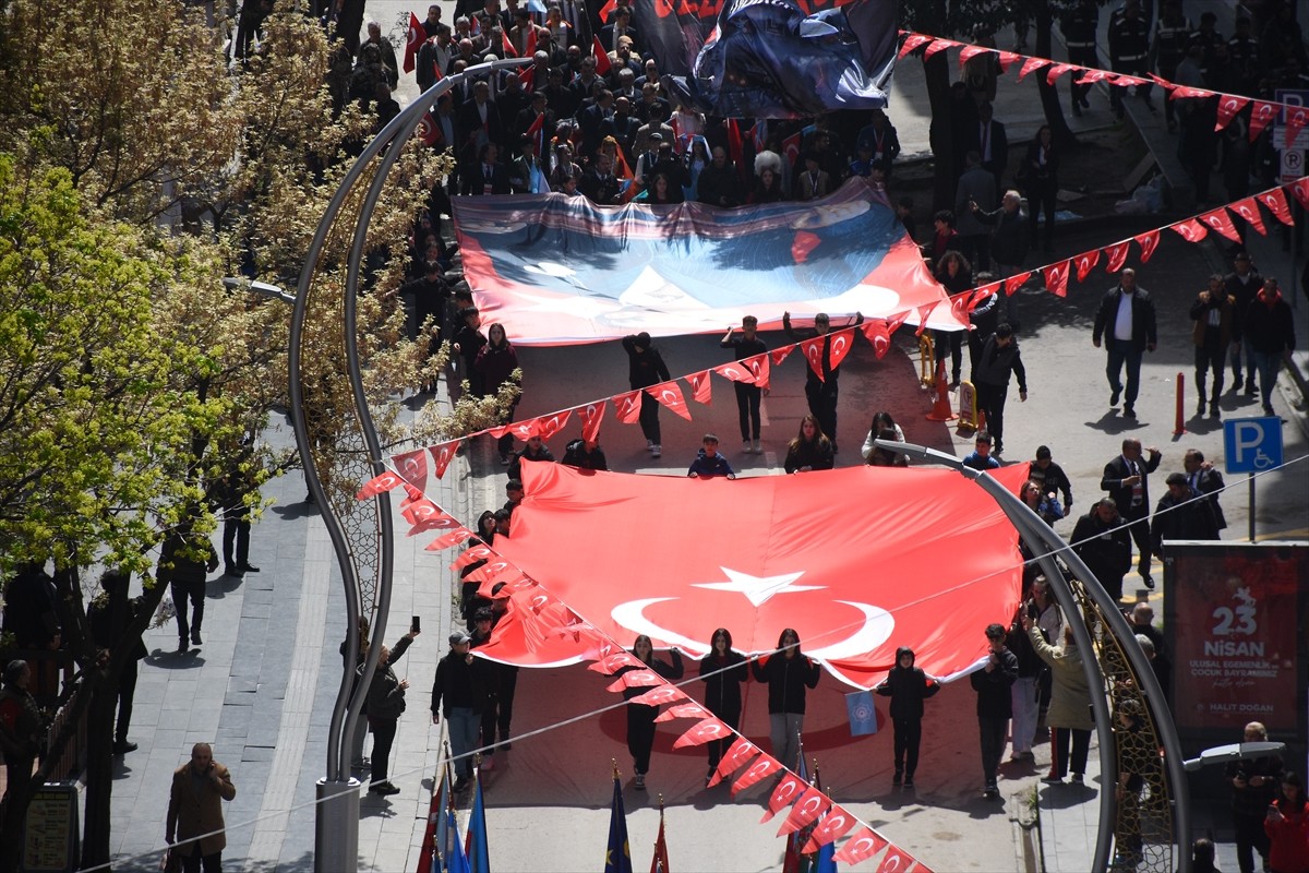 23 Nisan Ulusal Egemenlik ve Çocuk Bayramı etkinlikleri kapsamında Türk dünyası çocuklarını...