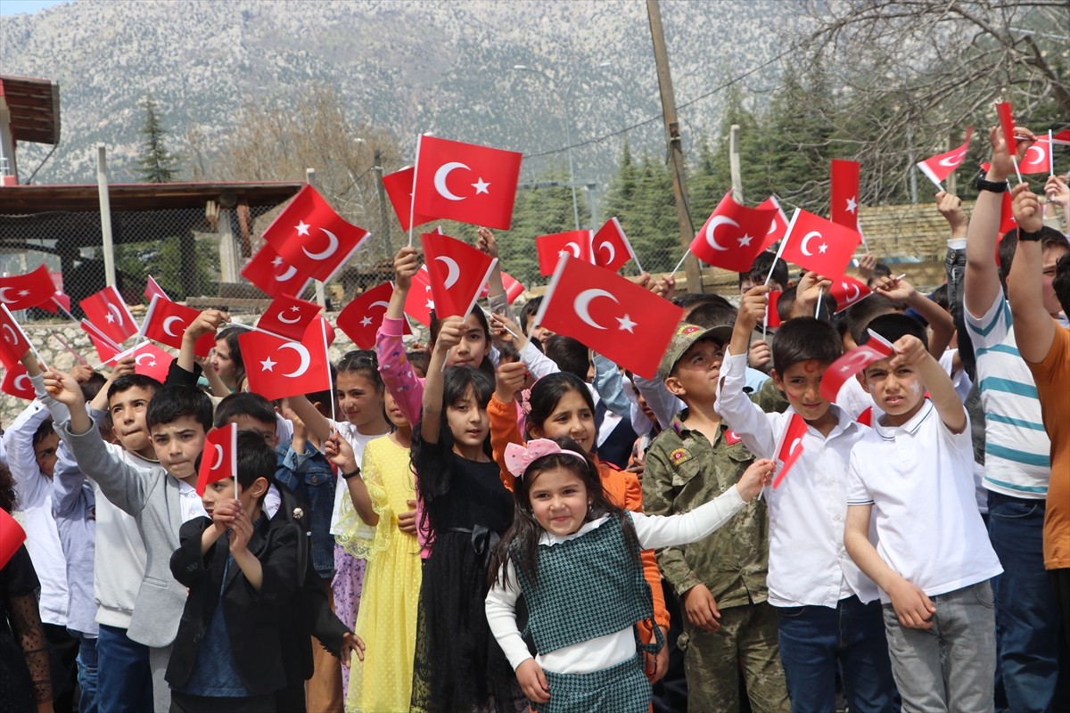 6. Kolordu Bölge Bando Komutanlığınca, 23 Nisan Ulusal Egemenlik ve Çocuk Bayramı dolayısıyla...