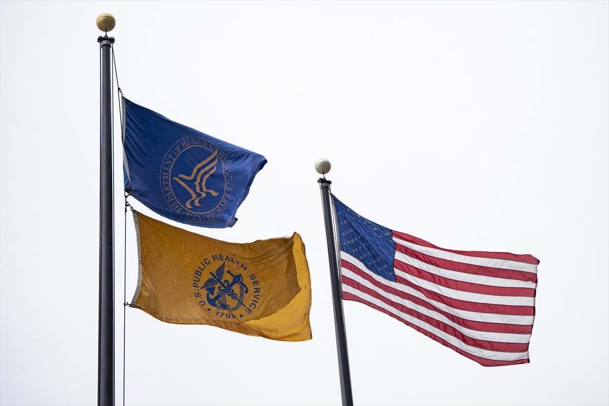 ABD'de Donald Trump yönetiminin, Sağlık Bakanlığına bağlı kurumlarda üst düzey yöneticileri idari...