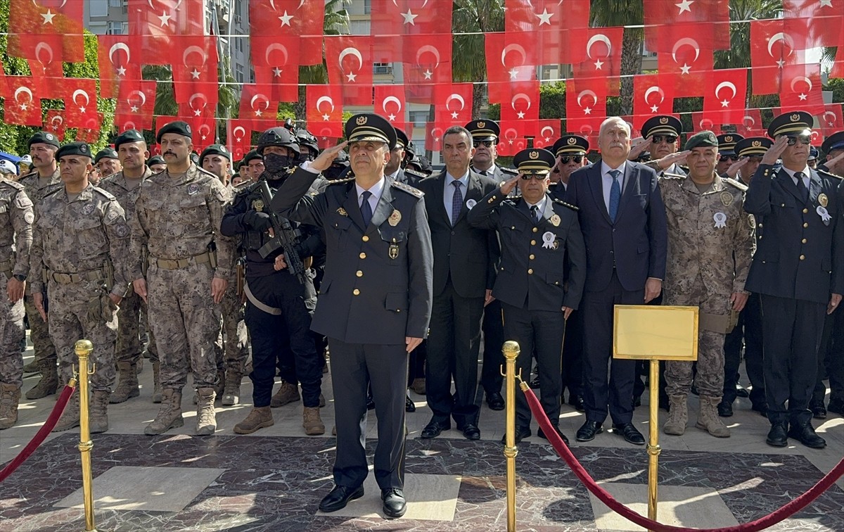 Adana'da Türk Polis Teşkilatının 180. kuruluş yıl dönümü ve Polis Haftası dolayısıyla tören...