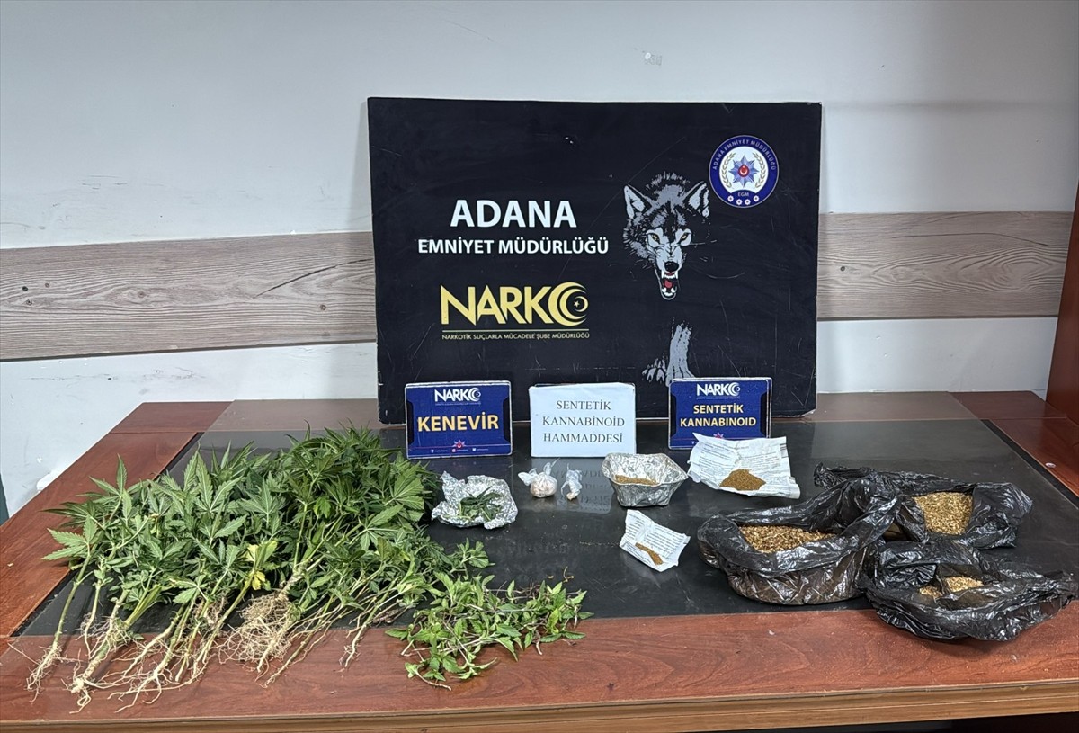 Adana'da uyuşturucu satıcılarına yönelik operasyonlarda gözaltına alınan 67 zanlıdan 52'si...