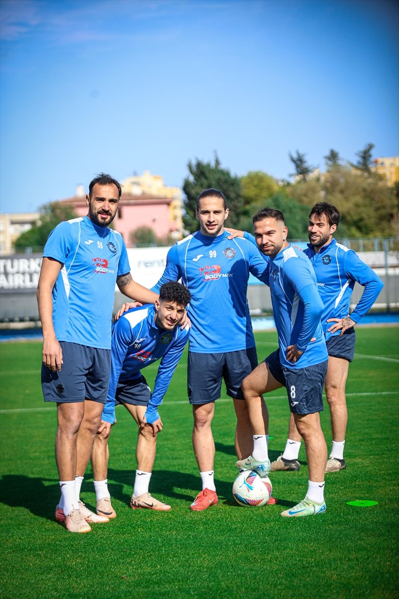 Adana Demirspor, Trendyol Süper Lig'in 31. haftasında deplasmanda ikas Eyüpspor ile oynayacağı...