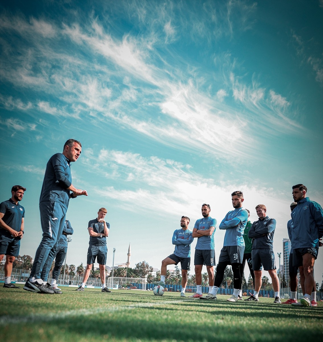 Adana Demirspor, Trendyol Süper Lig'in 31. haftasında deplasmanda ikas Eyüpspor ile oynayacağı...