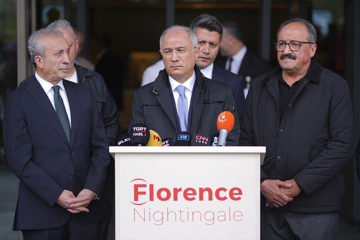 AK Parti Genel Başkanvekili Efkan Ala, TBMM Başkanvekili ve DEM Parti İstanbul Milletvekili Sırrı...