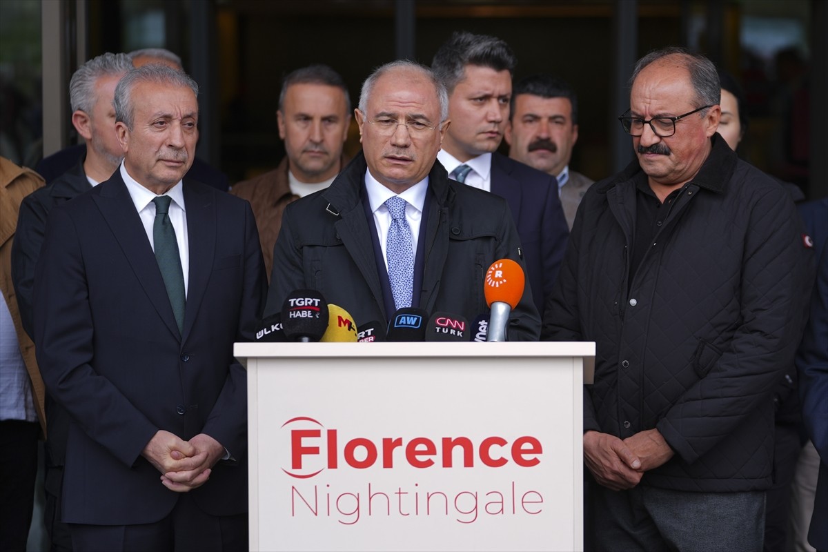 AK Parti Genel Başkanvekili Efkan Ala, TBMM Başkanvekili ve DEM Parti İstanbul Milletvekili Sırrı...