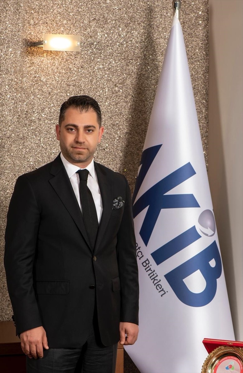 Akdeniz İhracatçı Birliklerinin (AKİB) yeni dönem koordinatör başkanlığına Veysel Memiş...