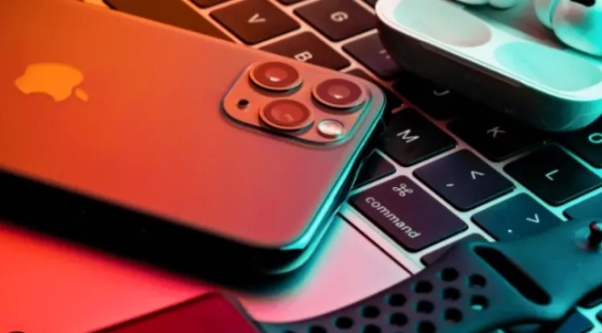 Akıllı Telefon ve Bilgisayar Fiyatlarında Büyük Zam Beklentisi