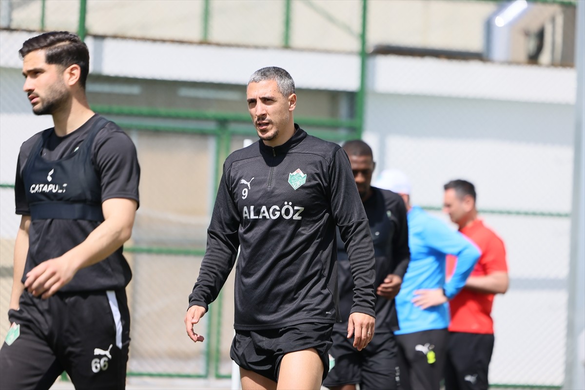 Alagöz Holding Iğdır FK, Trendyol 1. Lig'in 35. haftasında evinde Sakaryaspor ile yapacağı maçın...