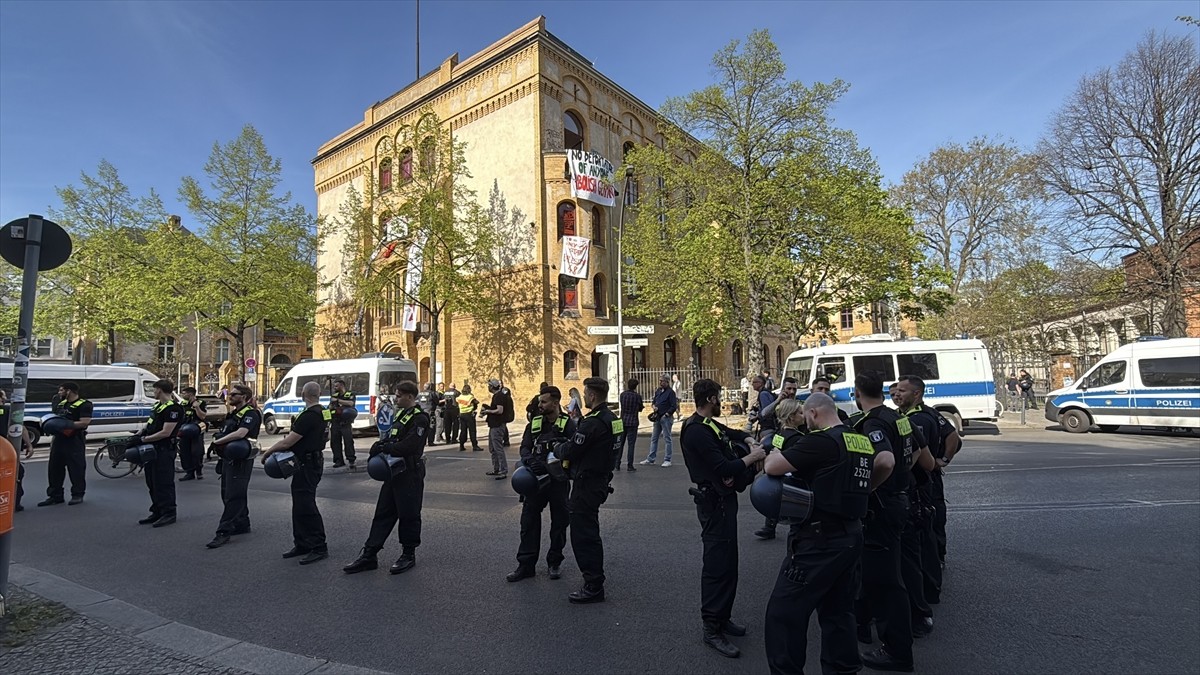 Almanya'nın başkenti Berlin'deki Humboldt Üniversitesinin Emil Fischer Anfi Salonu'nun bulunduğu...