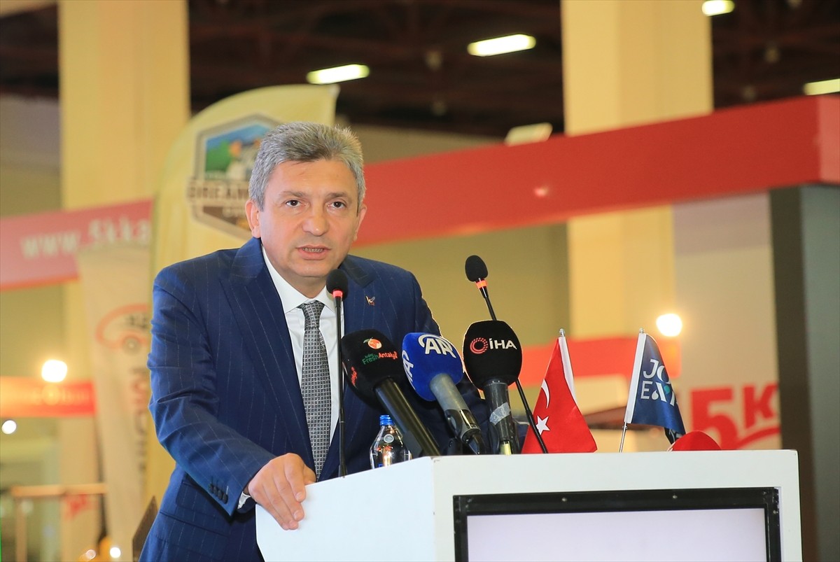 Antalya'da bu yıl ikincisi düzenlenen Karavan, Karavan Ekipmanları, Kamp, Doğa, Su Sporları, Tiny...