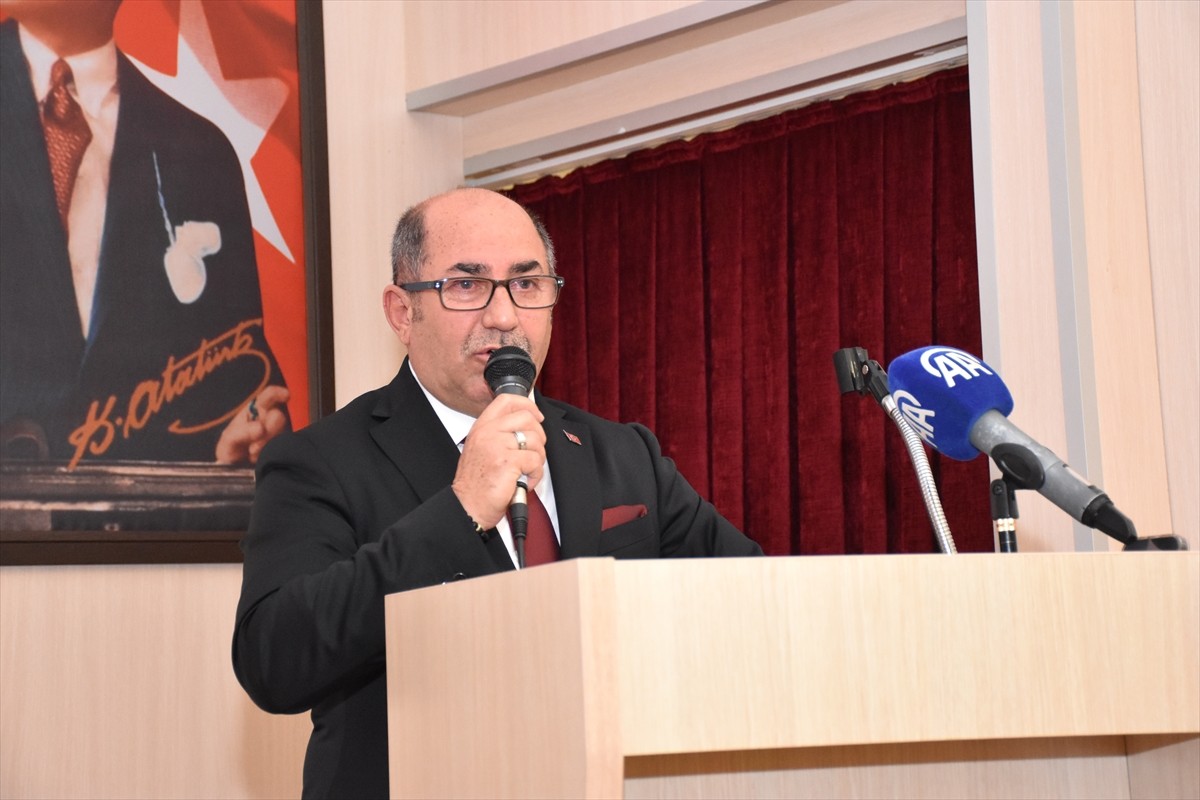 Antalya'da gençlere yönelik evlenme destek projesi çerçevesinde 548 başvurunun onaylandığı...