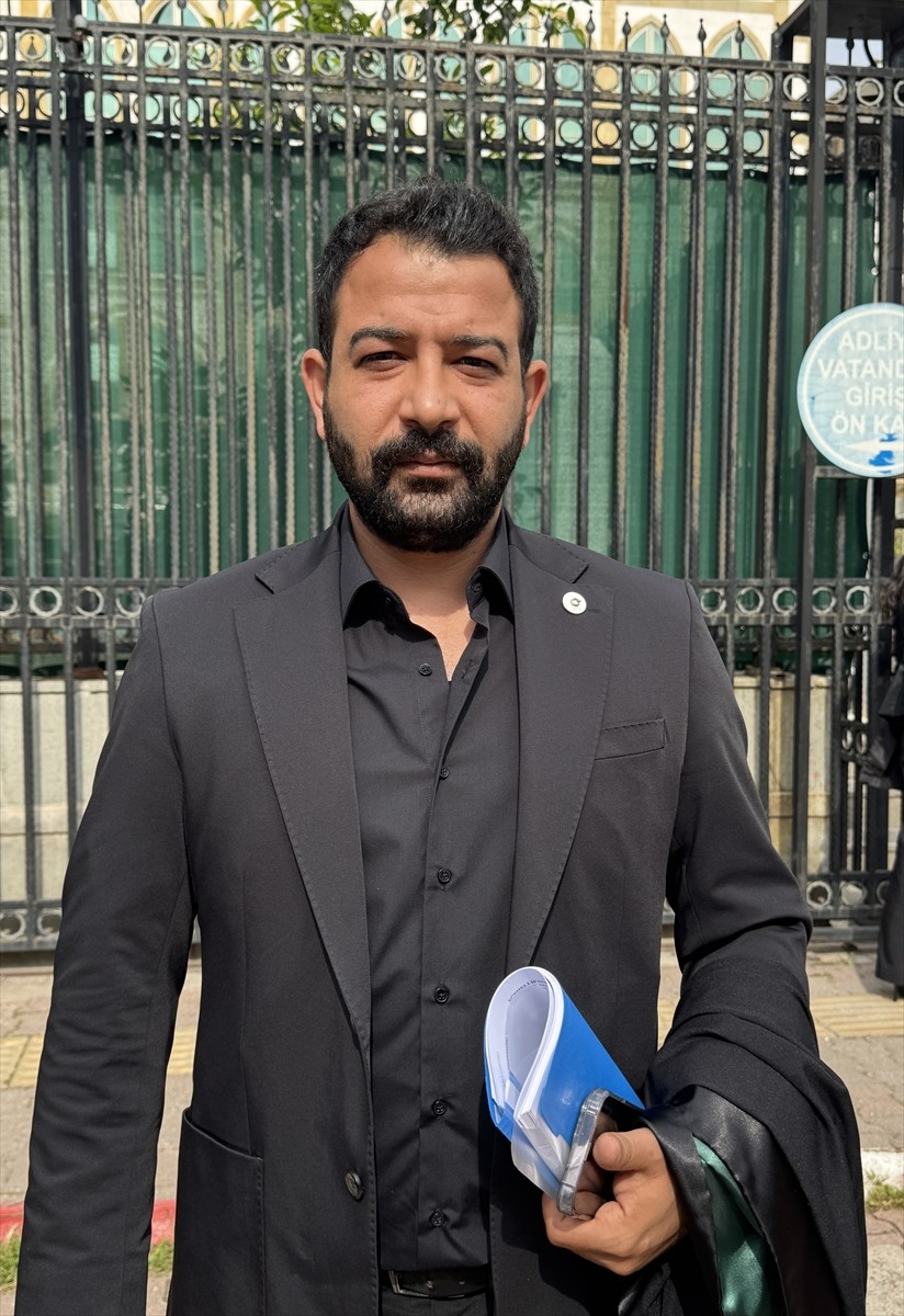 Antalya'nın Muratpaşa ilçesinde, mesai arkadaşı zabıtayı bıçakla öldüren sanığın ağırlaştırılmış...