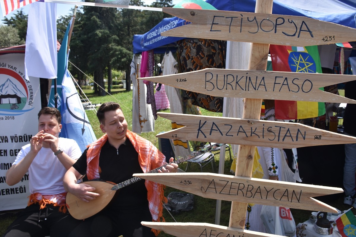 Antalya’da, Akdeniz Üniversitesi ile Gençlik ve Spor İl Müdürlüğü işbirliğinde "Uluslararası...