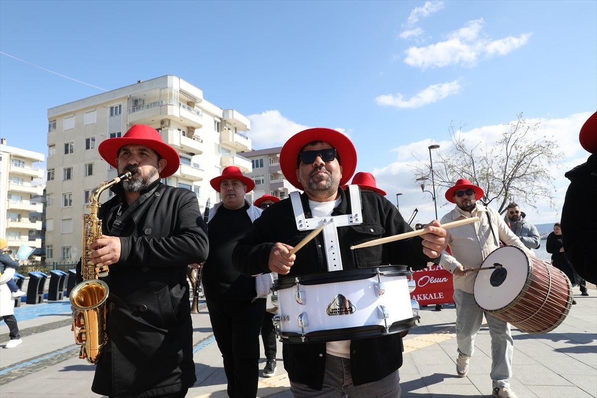 Çanakkale'de Dünya Romanlar Günü çeşitli etkinliklerle kutlandı. Etkinlikler kapsamında, Yeni...