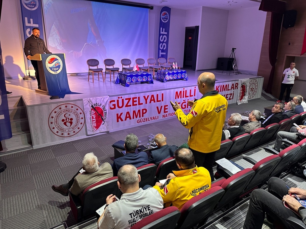 Çanakkale'de Türkiye Sualtı Sporları Federasyonu (TSSF) tarafından Zıpkınla Balık Avı ve Serbest...