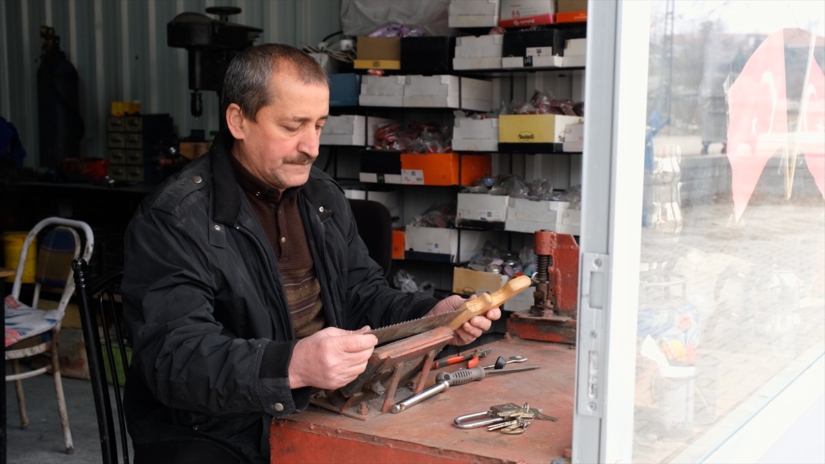 Çevre, Şehircilik ve İklim Değişikliği Bakanı Murat Kurum, 6 Şubat 2023'teki Kahramanmaraş...