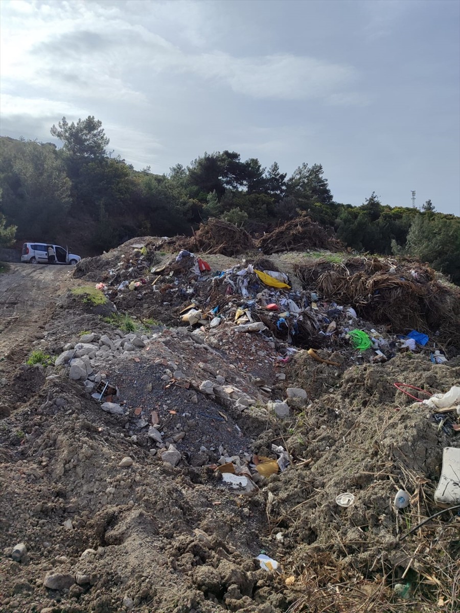 Çevre, Şehircilik ve İklim Değişikliği Bakanlığı, açık alana döktükleri atıklardan oluşan kirlilik...