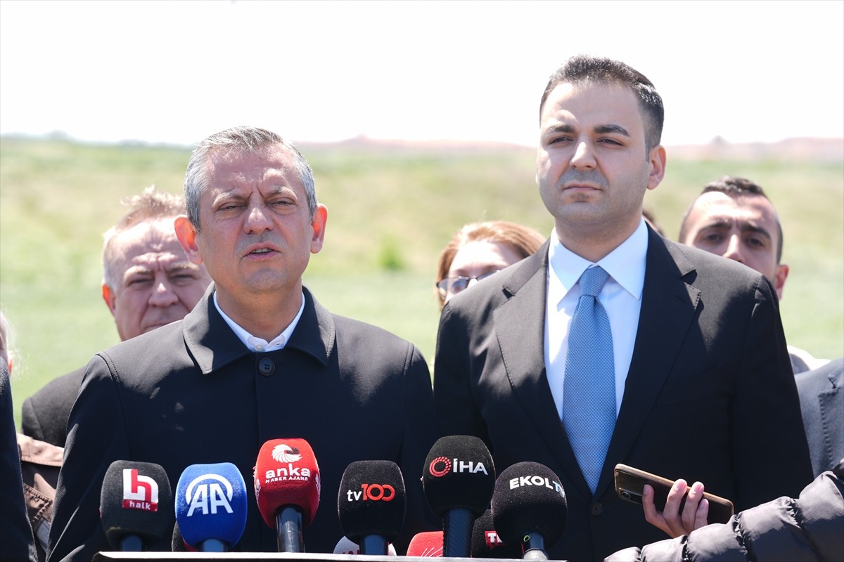 CHP Gençlik Kolları Genel Başkanı Cem Aydın'ın, sosyal medya hesabından İstanbul Cumhuriyet...